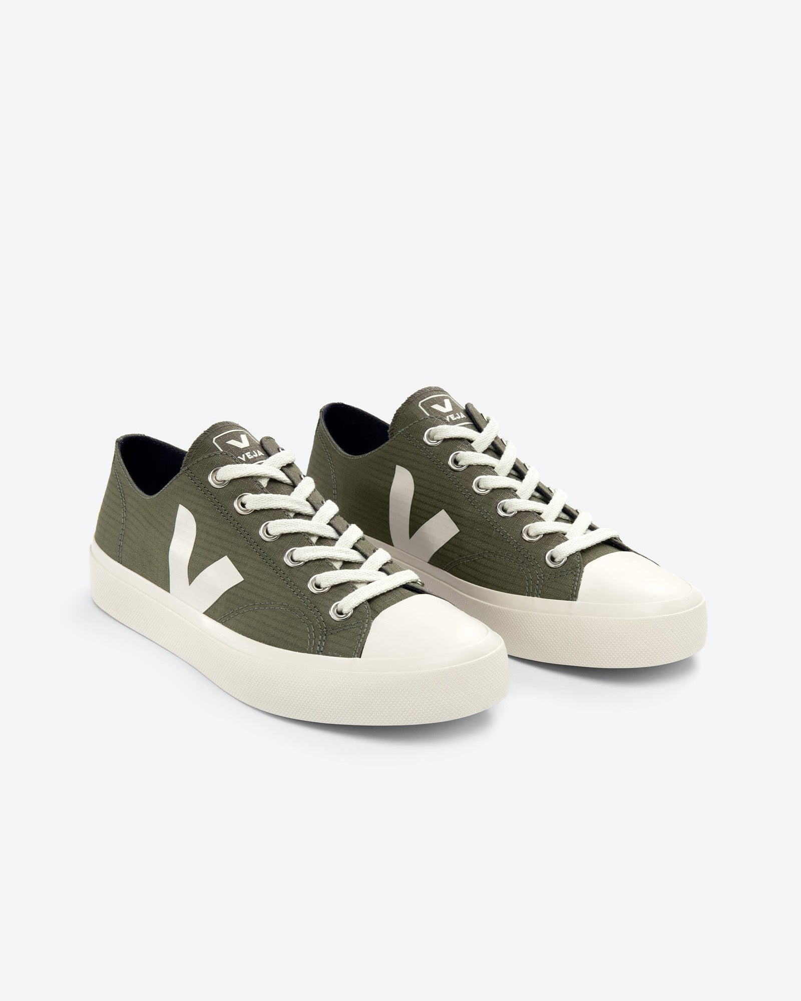 Wata II Low Canvas