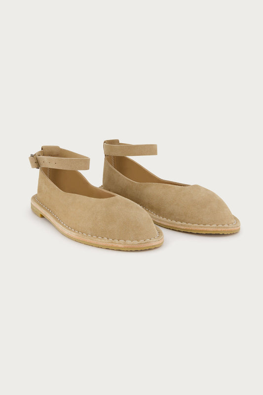 Artisanal Pumps 10/25