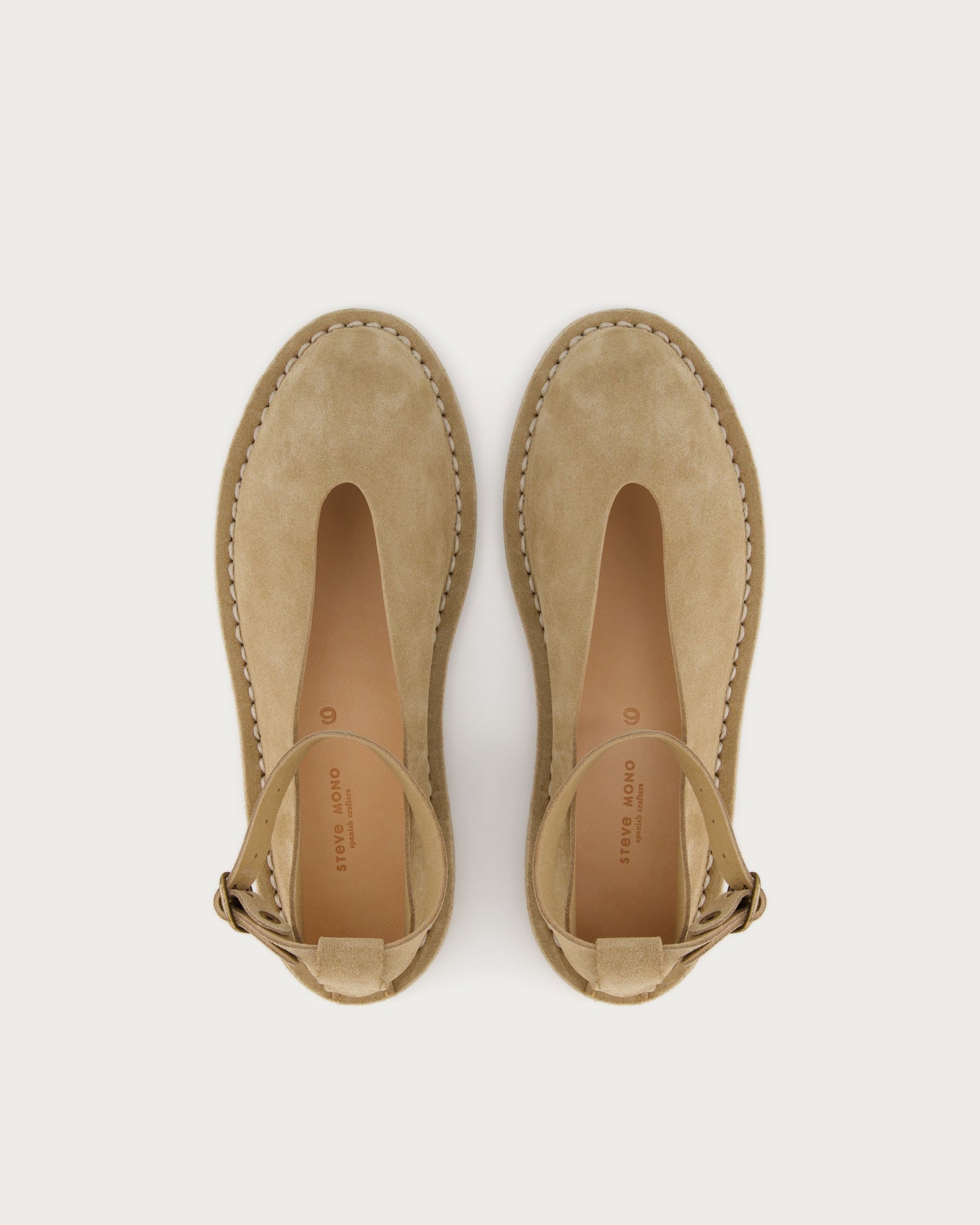 Artisanal Pumps 10/25