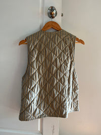 Axis Vest