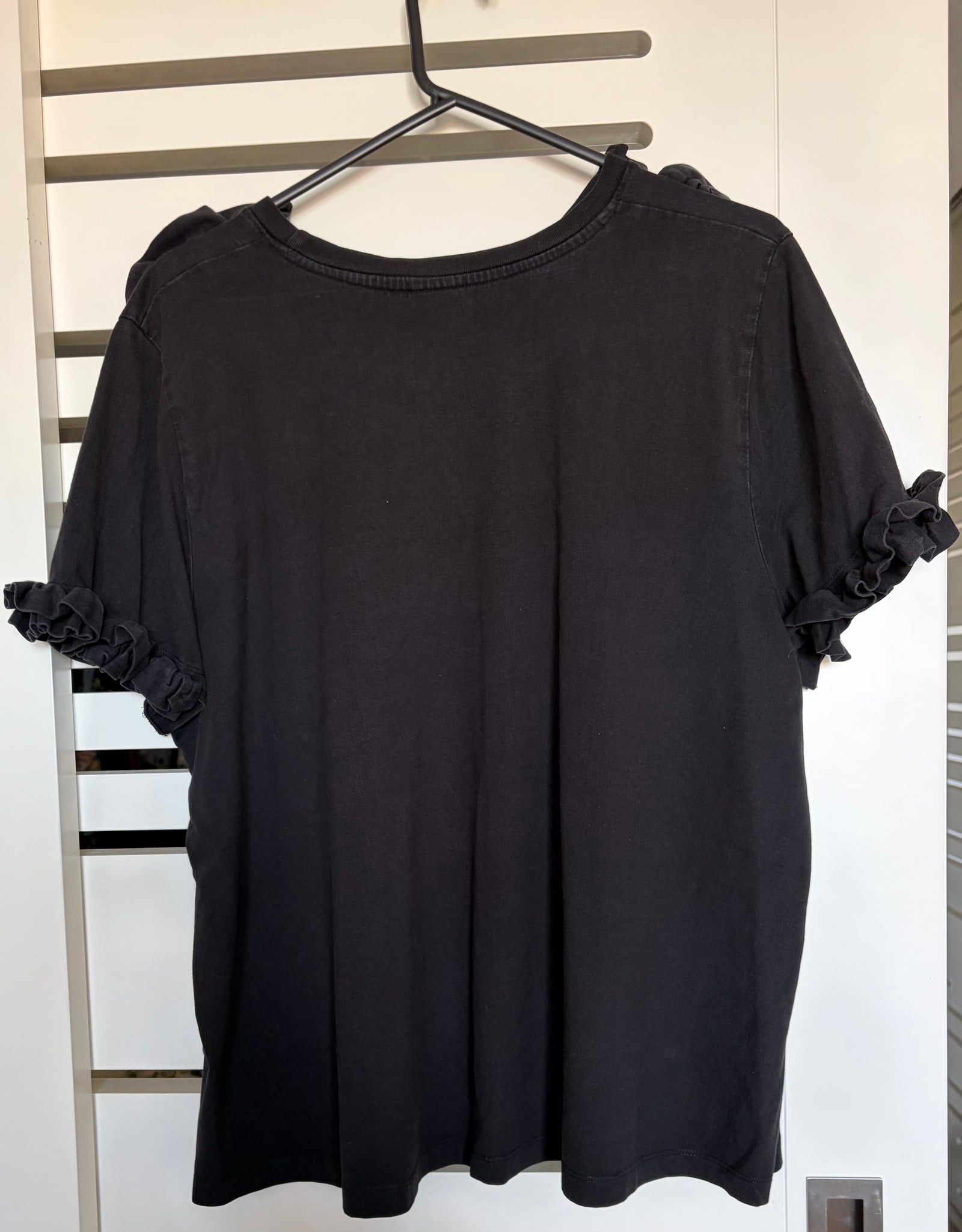 Lily Tee