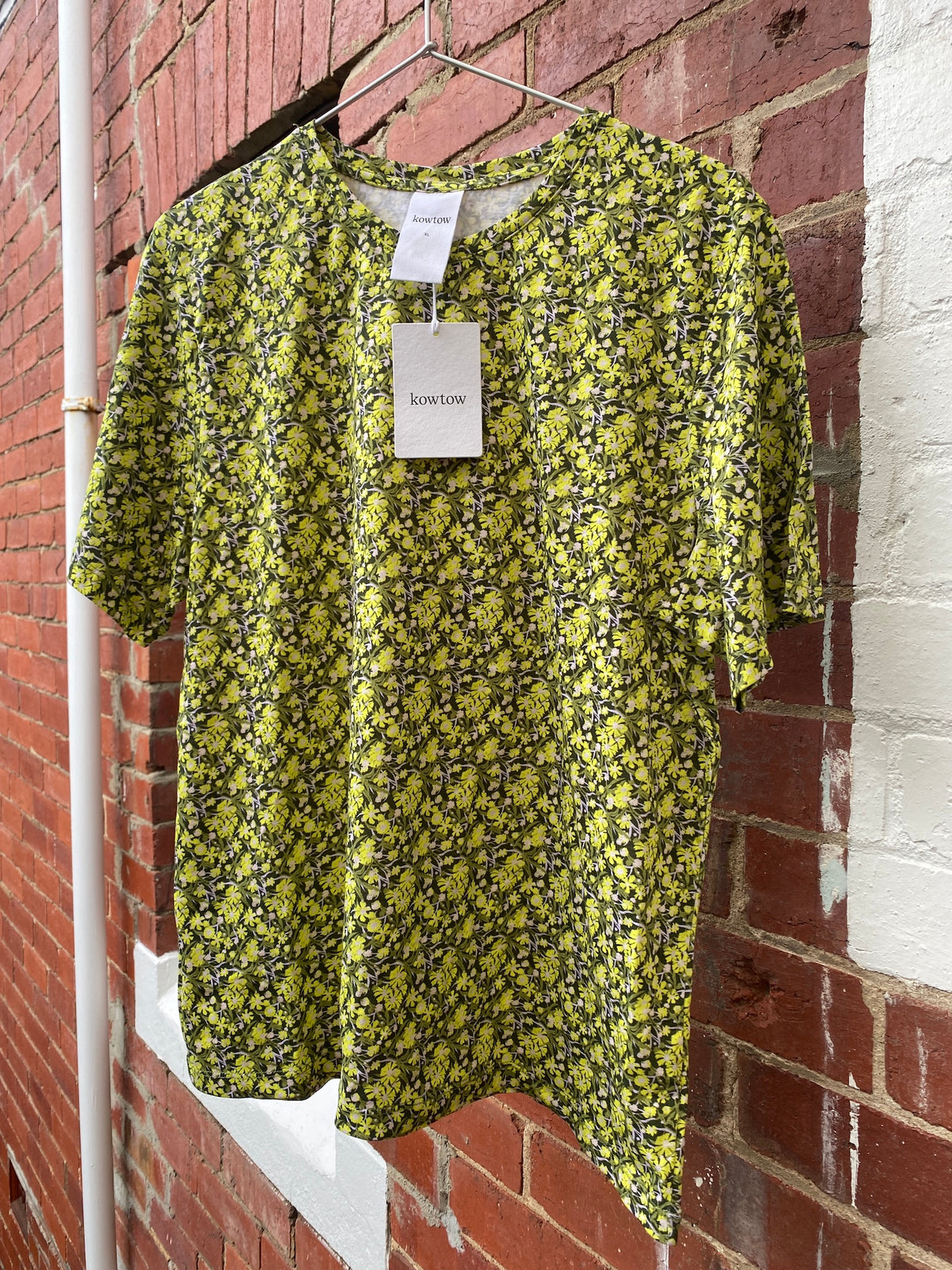 Flora Tee