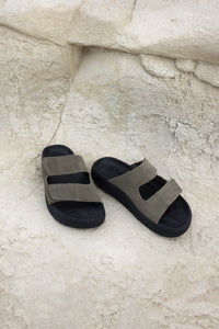Etna Suede