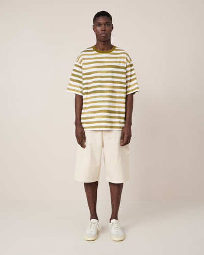 Model wearing size M