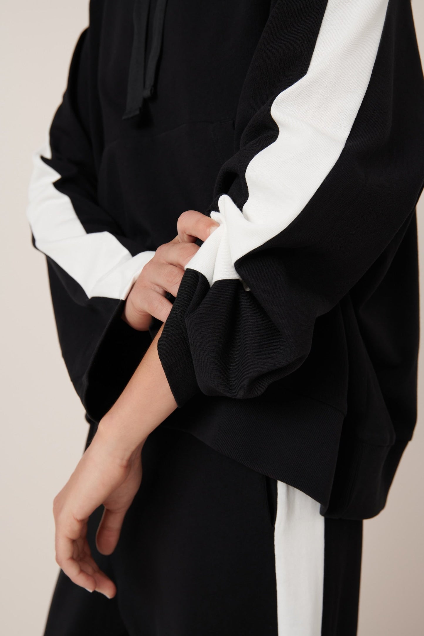 Contrast Hoodie