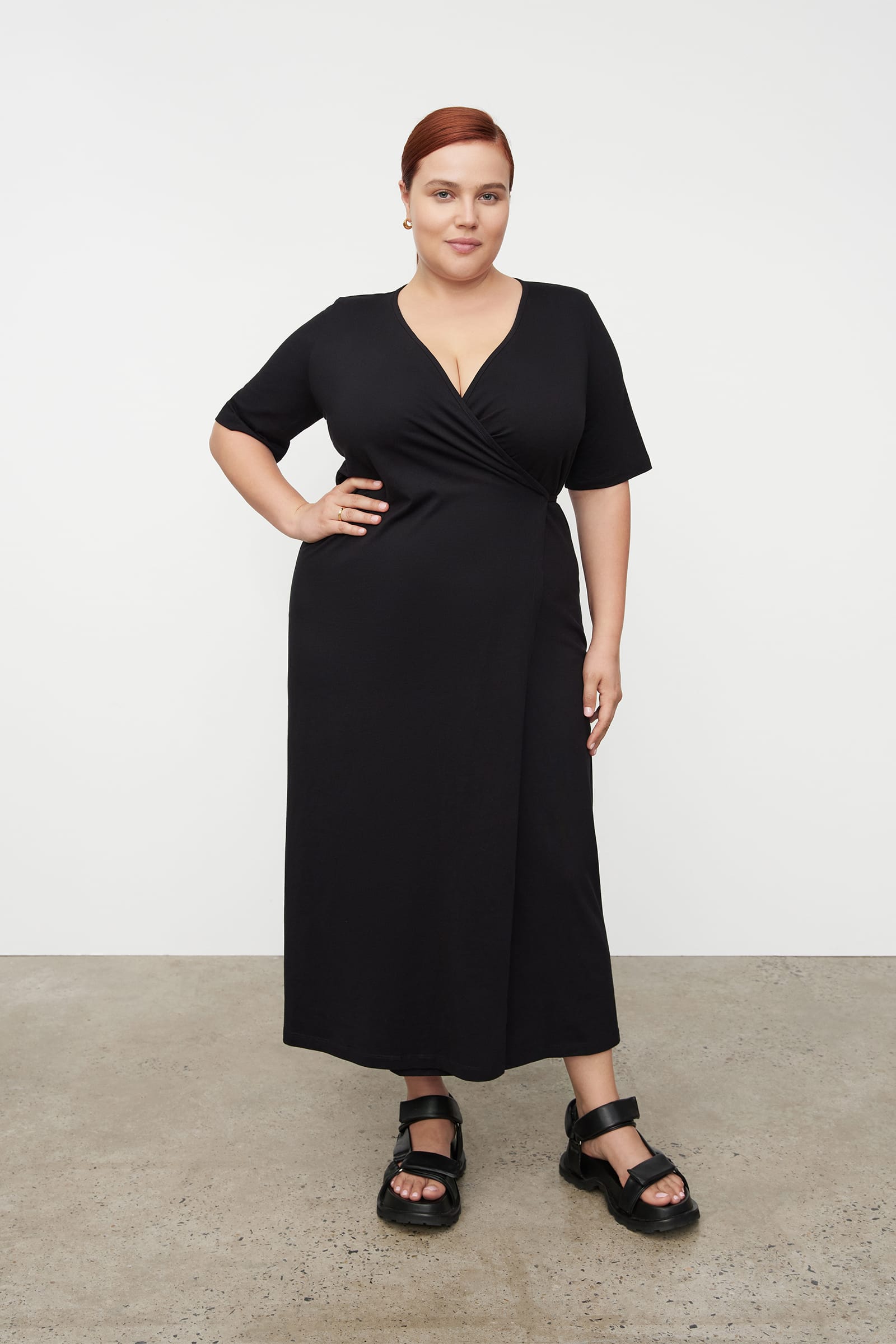 Crossover 2025 wrap dress