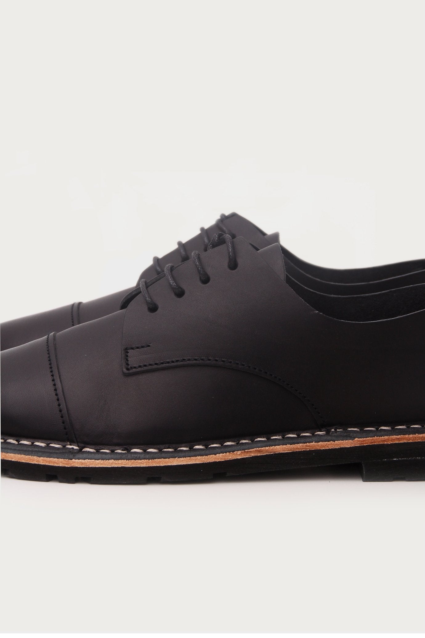 Artisanal Shoe 10/03