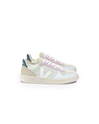 V-10 Suede